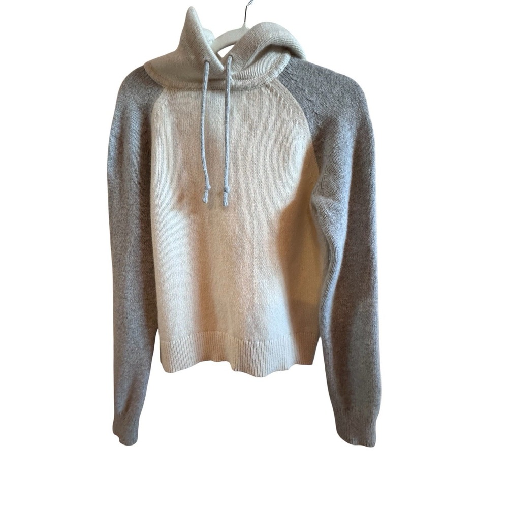 Patagonia Wool Blend Pullover Hooded Sweater Woman's Small Ivory Grey Colorway